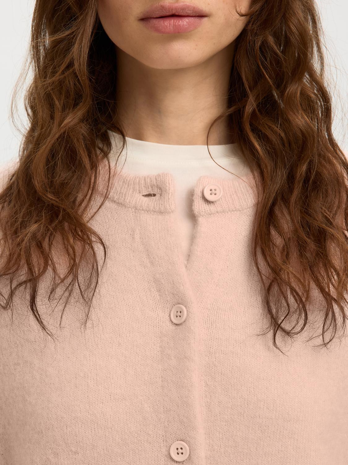 model_shot-detail